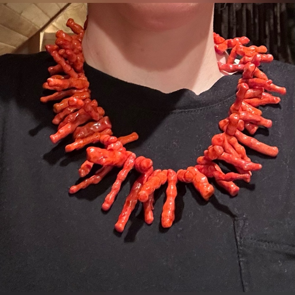 Coral branch necklace - Picture 10 of 10